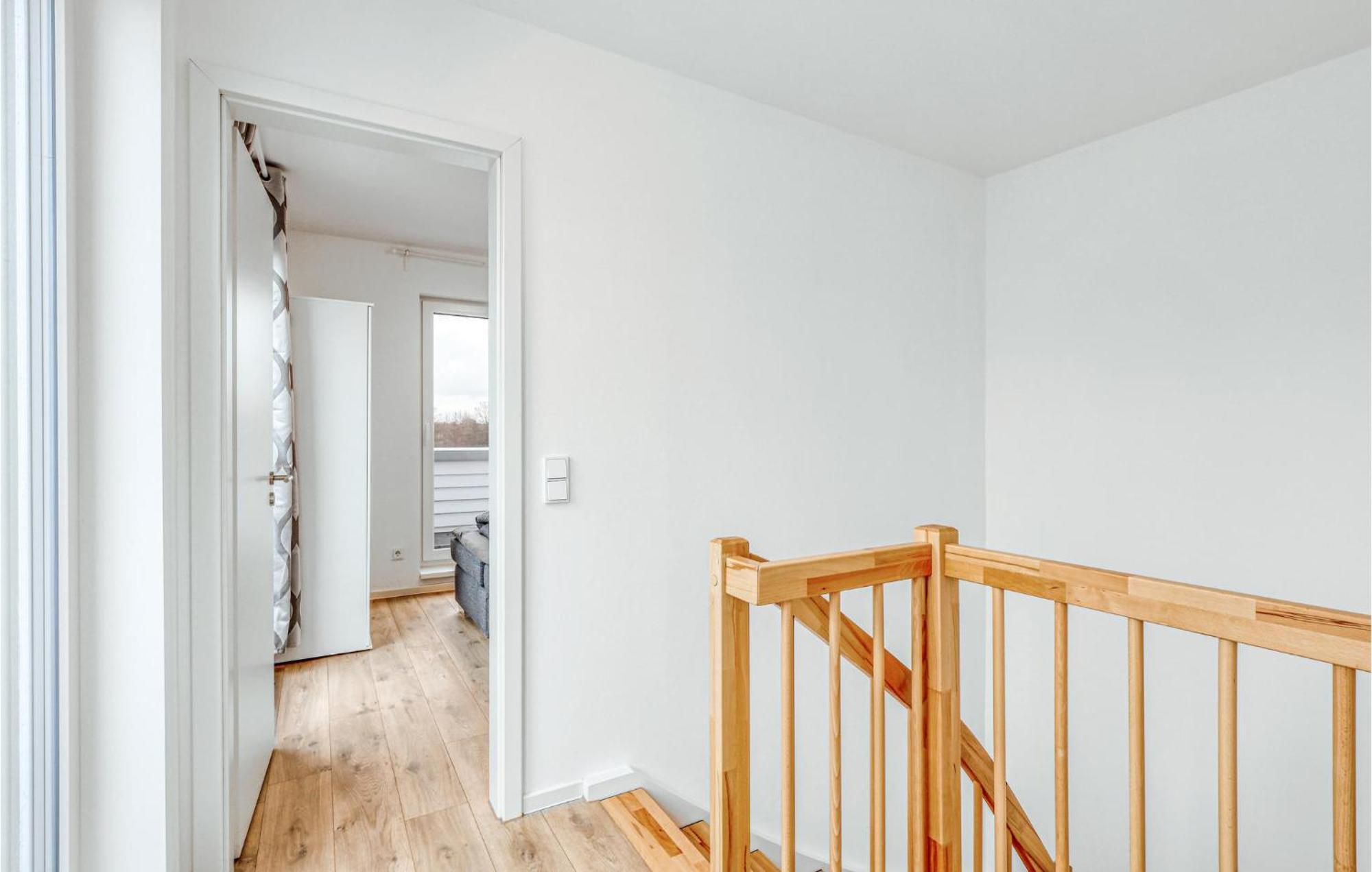 Nice Home In Tossens With Kitchen Eksteriør bilde