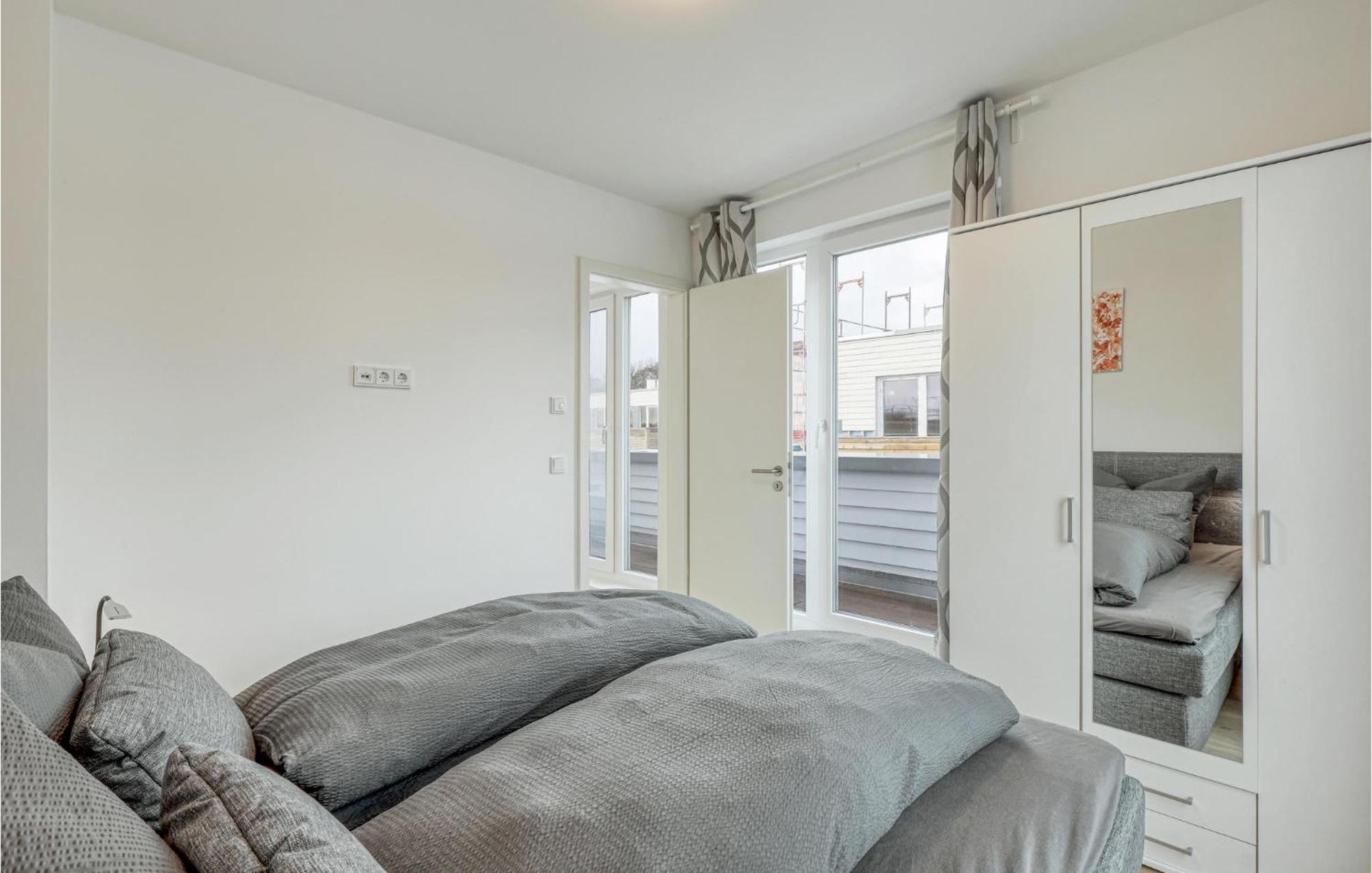 Nice Home In Tossens With Kitchen Eksteriør bilde